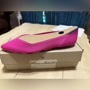 Rothy's Point, Size 10, Dragon Fruit